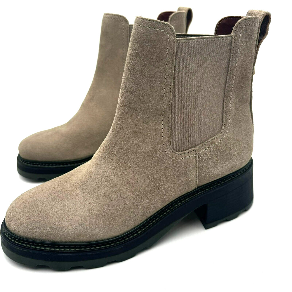 GB | NWT Women's 8.5 M Leather Beige Tan Chelsea Downtown Boots Lug Sole